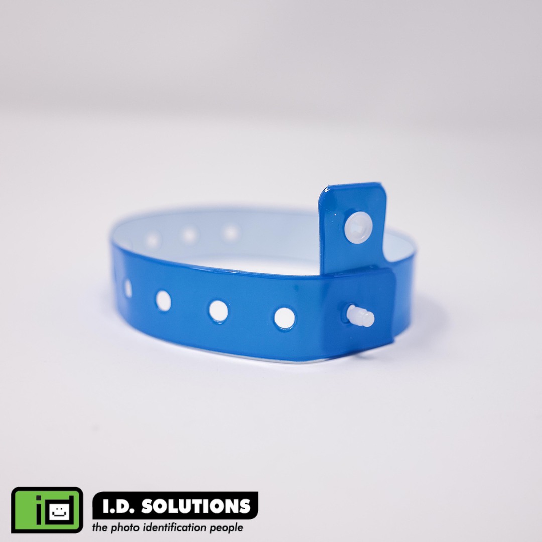 Neon Blue Vinyl Wristband (9) image 0
